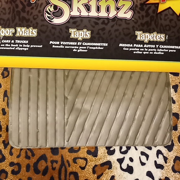 Wild Skinz 4 Leopard Animal Print Car Mats - Picture 3 of 8